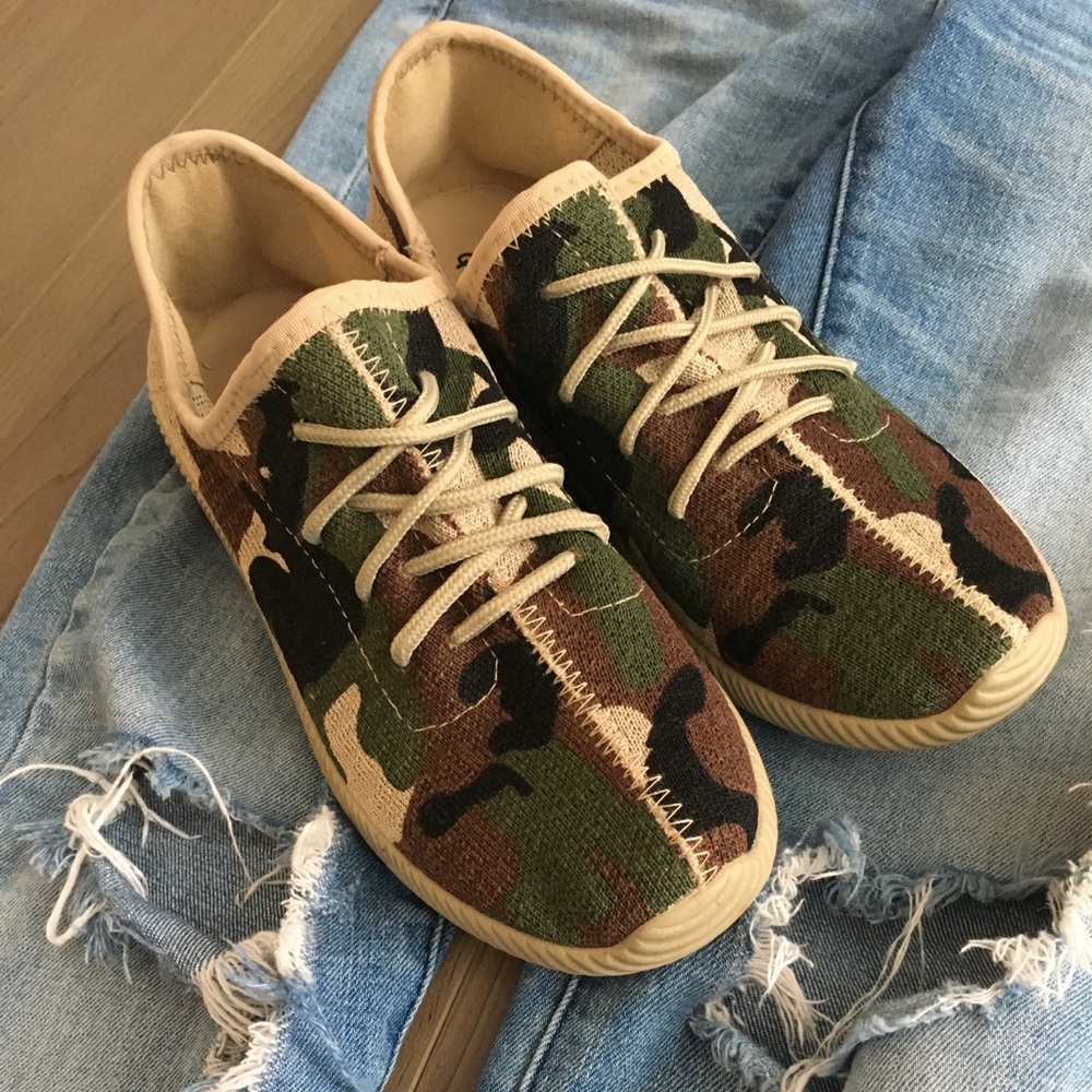 Camouflage sneakers